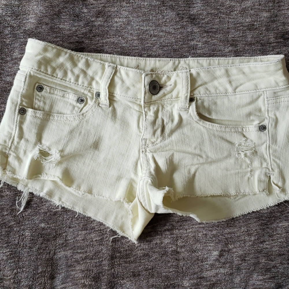 American Eagle Womens yellow denim shorts size 0